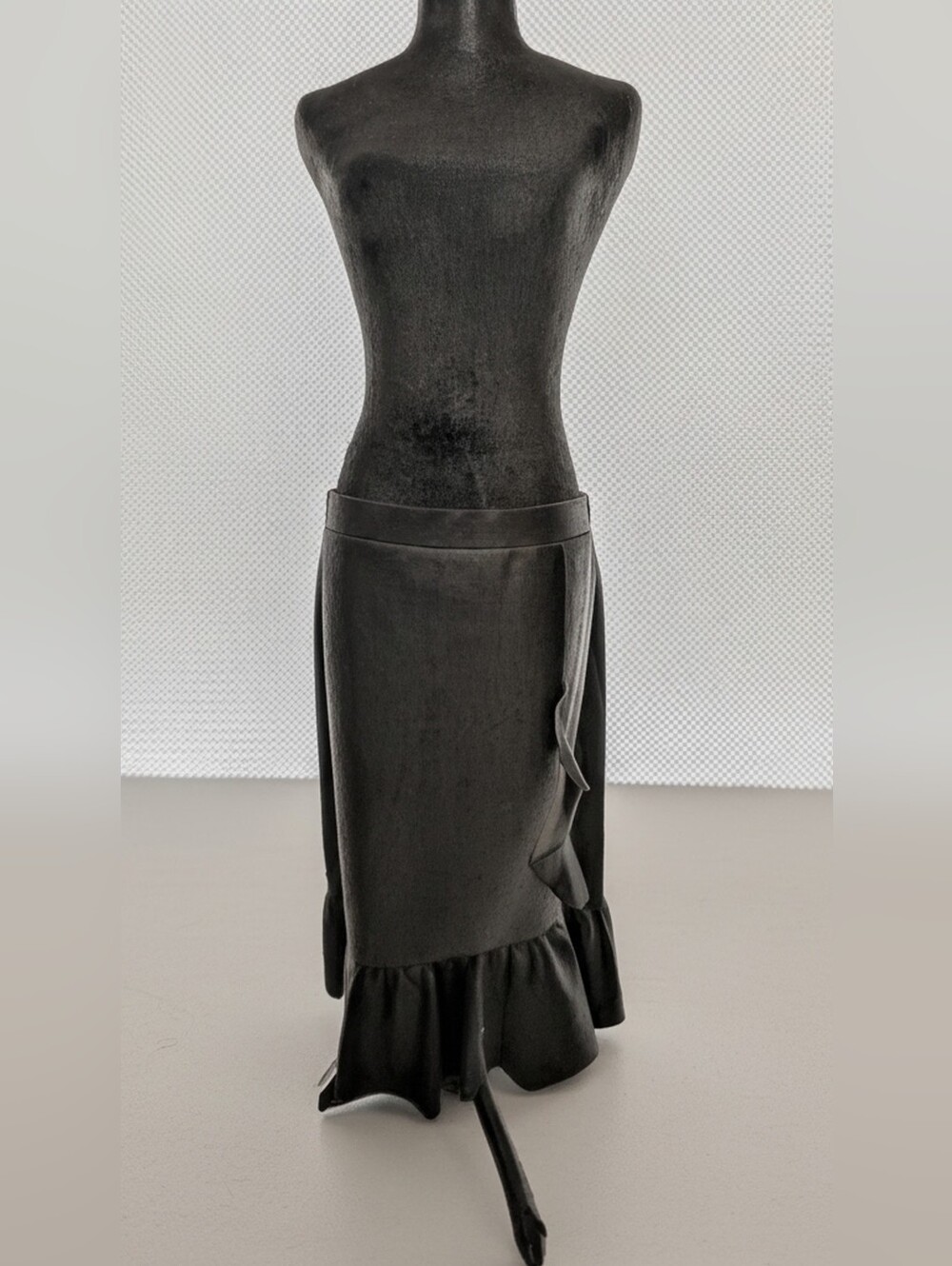 Sundance Black Ruffle-Hem Midi Skirt